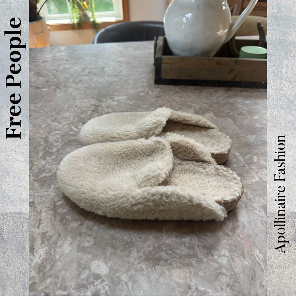 Free People Damon Shearling in Cream Slippers Size 39.5